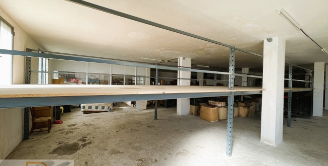 LOCAL DIÀFAN FONTAJAU