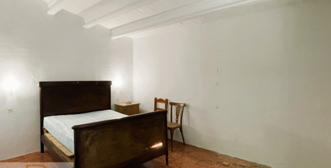 CASA AMB GRAN TERRENY A MONT-RAS