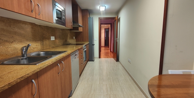 PIS LLOGUER 3 HAB AMB PQ TANCAT DE DUES PLACES A LA DEVESA