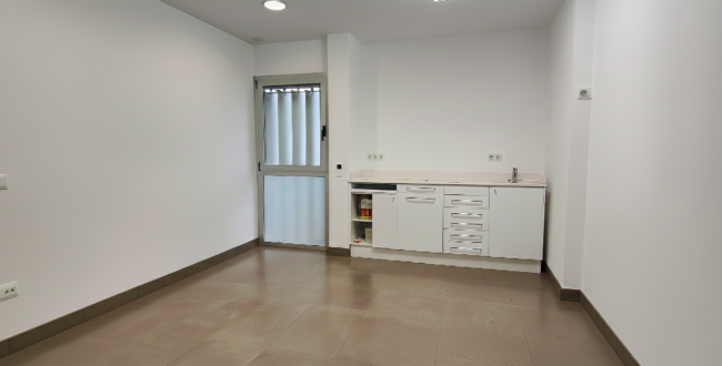 DESPATX-OFICINA EN LLOGUER A VIDRERES