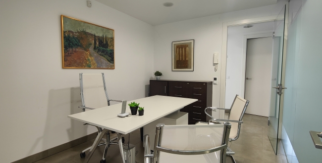 DESPATX-OFICINA EN LLOGUER A VIDRERES