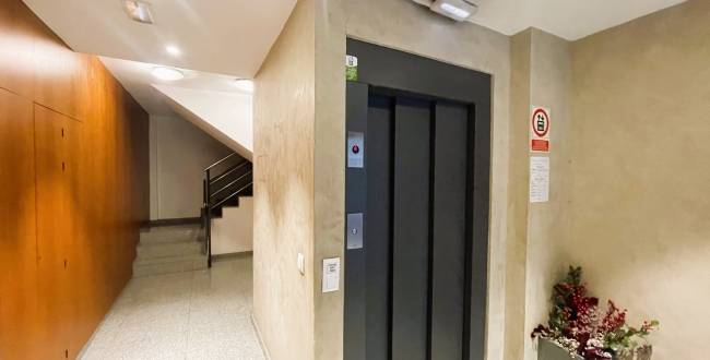 ÀTIC DÚPLEX AMB TERRASSES, PQ I TRASTER A L'EIXAMPLE NORD DE GIRONA