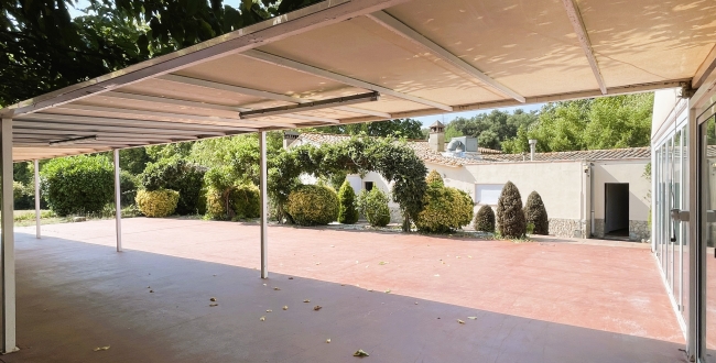 EDIFICI ANTIC MOLÍ AMB HABITATGE I NEGOCI DE RESTAURACIÓ A CALDES DE MALAVELLA 