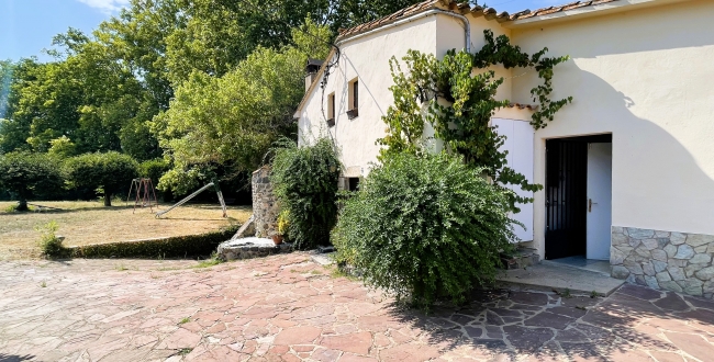 EDIFICI ANTIC MOLÍ AMB HABITATGE I NEGOCI DE RESTAURACIÓ A CALDES DE MALAVELLA 