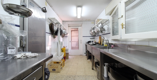 EDIFICI ANTIC MOLÍ AMB HABITATGE I NEGOCI DE RESTAURACIÓ A CALDES DE MALAVELLA 