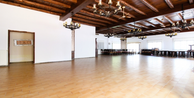 EDIFICI ANTIC MOLÍ AMB HABITATGE I NEGOCI DE RESTAURACIÓ A CALDES DE MALAVELLA 