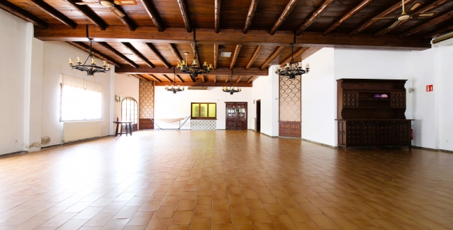 EDIFICI ANTIC MOLÍ AMB HABITATGE I NEGOCI DE RESTAURACIÓ A CALDES DE MALAVELLA 