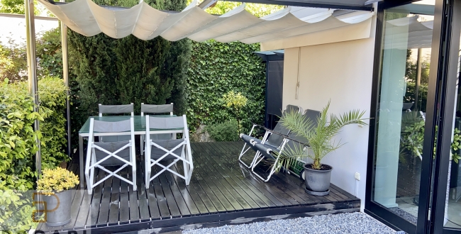   UNA PEÇA ÚNICA AMB JARDÍ PRIVAT A TOCAR DEL BARRI VELL DE GIRONA