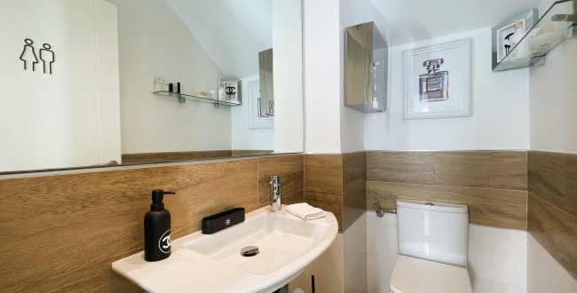 CASA APARELLADA CANTONERA DE LUXE AMB JARDÍ I PISCINA A VILABLAREIX