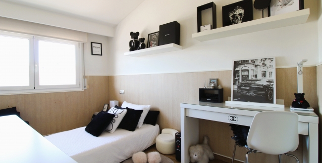 CASA APARELLADA CANTONERA DE LUXE AMB JARDÍ I PISCINA A VILABLAREIX