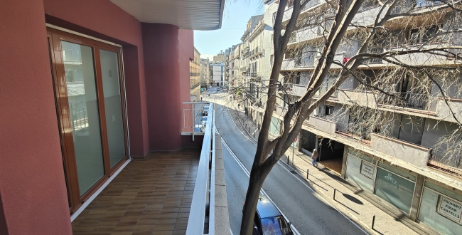 OFFICE RENTAL IN EIXAMPLE NORTH OF GIRONA