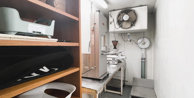 LOCAL COMERCIAL POLIVALENT A L'EIXAMPLE SUD - DAVANT DE PARC I ZONA ESCOLAR 