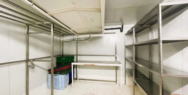 LOCAL COMERCIAL POLIVALENT A L'EIXAMPLE SUD - DAVANT DE PARC I ZONA ESCOLAR 