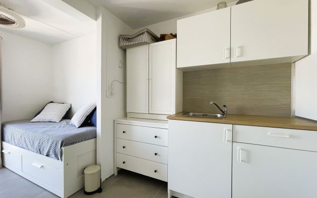 ESTUDIO REFORMADO EN PRIMERA LÍNEA DE MAR – PLANTA ALTA – PLATJA D'ARO