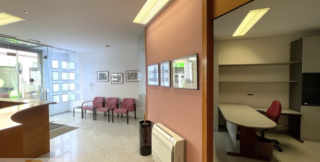 LOCAL COMERCIAL EN LLOGUER IDEAL DESPATX C. RUTLLA GIRONA