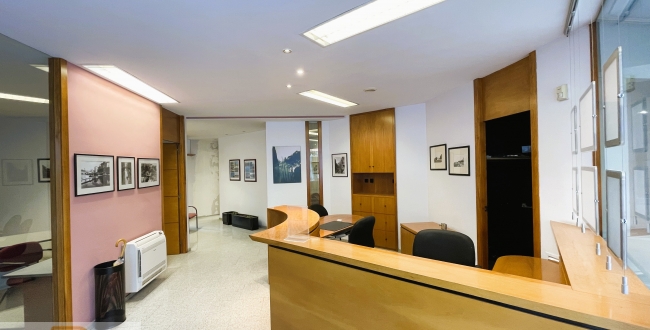 LOCAL COMERCIAL EN LLOGUER IDEAL DESPATX C. RUTLLA GIRONA