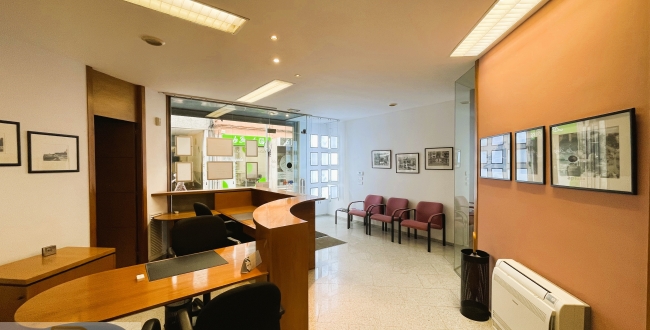 LOCAL COMERCIAL EN LLOGUER IDEAL DESPATX C. RUTLLA GIRONA
