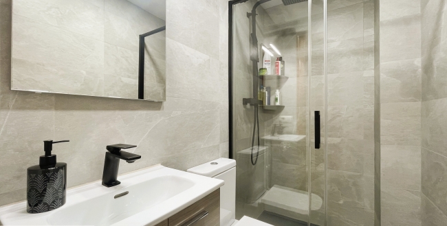 FANTÀSTIC DÚPLEX DE 140M2 AMB 4 HABITACIONS DOBLES, 3 BANYS I EN PERFECTE ESTAT DE CONSERVACIÓ A STA. EUGÈNIA - GIRONA