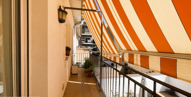 FANTÀSTIC DÚPLEX DE 140M2 AMB 4 HABITACIONS DOBLES, 3 BANYS I EN PERFECTE ESTAT DE CONSERVACIÓ A STA. EUGÈNIA - GIRONA