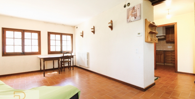 SPECTACULAR MASIA WITH AN EXTENSIVE EXTENT OF LAND IN JUIÀ