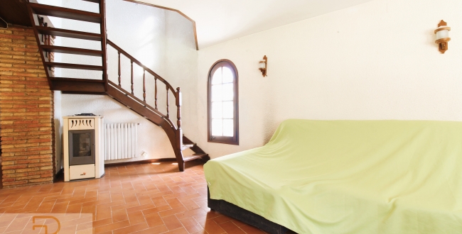 SPECTACULAR MASIA WITH AN EXTENSIVE EXTENT OF LAND IN JUIÀ
