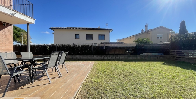 CASA CANTONERA AMB ESTANCES IDEALS, JARDÍ, TERRASSES I ESTUDI A FORNELLS DE LA SELVA