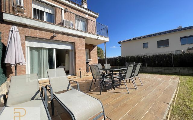 CASA CANTONERA AMB ESTANCES IDEALS, JARDÍ, TERRASSES I ESTUDI A FORNELLS DE LA SELVA
